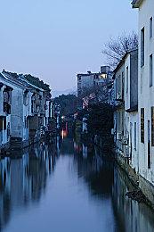 《解放者:增强版》发布新预告 4月20日登陆主机平台